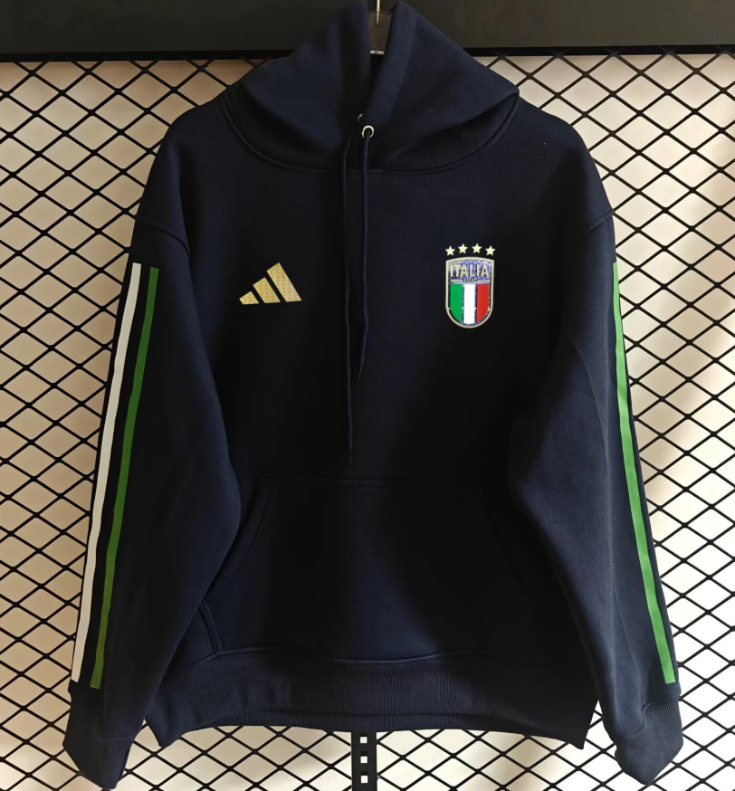New Italy training coat jacket jersey Thick fleece pullover and coat adult kit New 26 27 Italy jacket soccer jersey 10-20 days. It will arrive in your country
