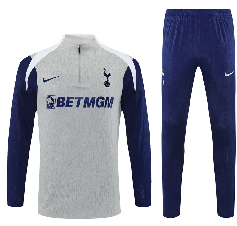 Pocket zipper pants 25 26 Tottenham training coat jacket  jersey New  kids kit adult kit 2026 Tottenham training coat jacket soccer jersey 10-20 days. It will arrive in your country