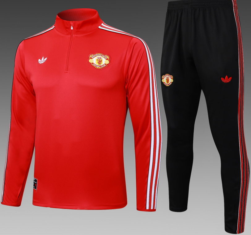 Pocket zipper pants 25 26 Manchester United training coat jacket  jersey New  kids kit adult kit 2026 Manchester United training coat jacket soccer jersey 10-20 days. It will arrive in your country