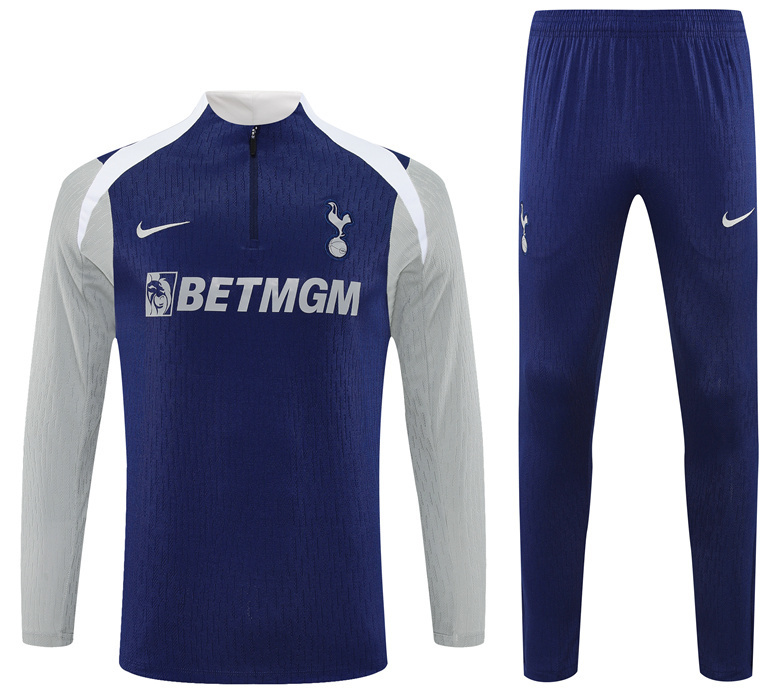 Pocket zipper pants 25 26 Tottenham training coat jacket  jersey New  kids kit adult kit 2026 Tottenham training coat jacket soccer jersey 10-20 days. It will arrive in your country