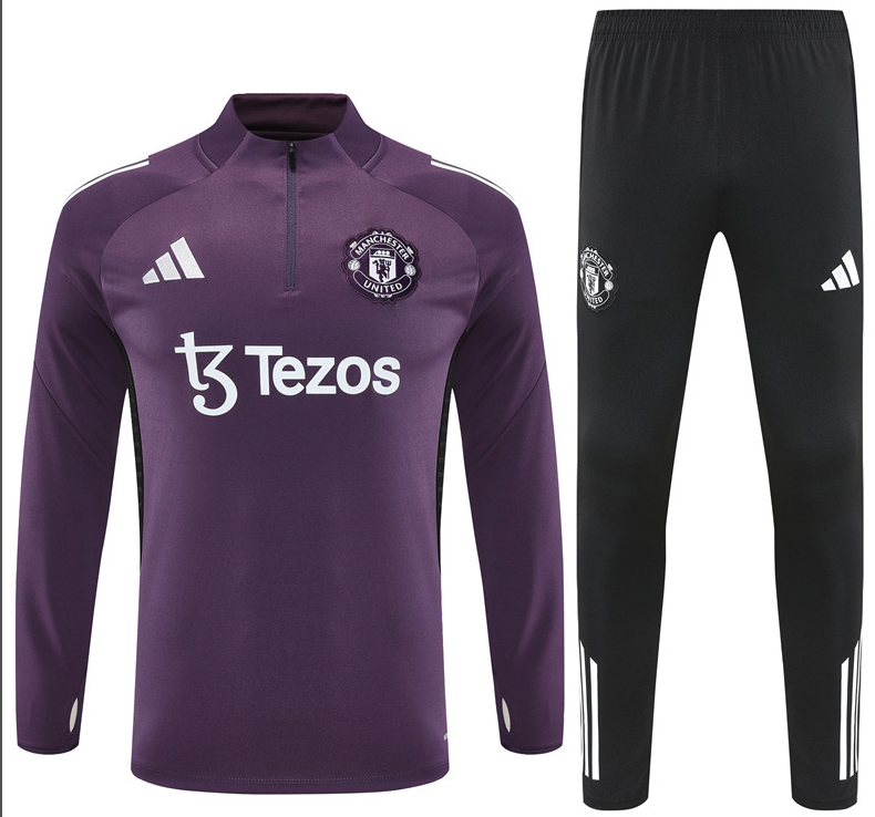 Pocket zipper pants 25 26 Manchester United training coat jacket  jersey New  kids kit adult kit 2026 Manchester United training coat jacket soccer jersey 10-20 days. It will arrive in your country