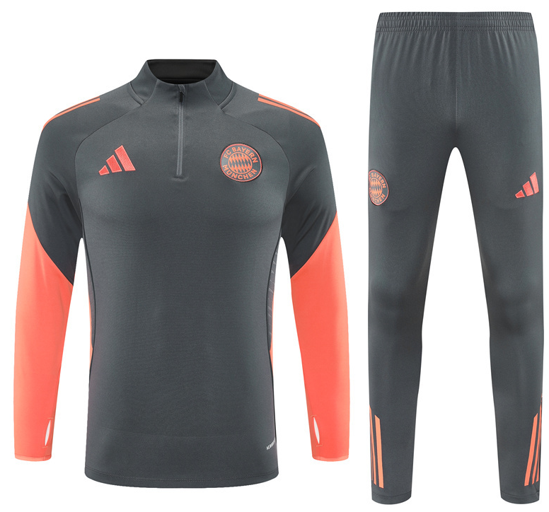 Pocket zipper pants 25 26 Bayern Munich training coat jacket  jersey New  kids kit adult kit 2026 Bayern Munich training coat jacket soccer jersey 10-20 days. It will arrive in your country