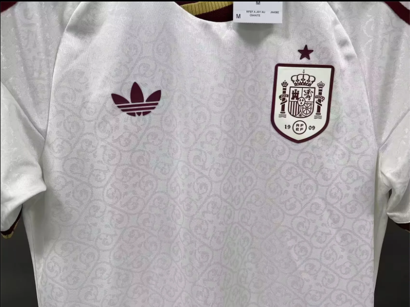 2026 Spain Player edition  jersey  2026 World Cup National Team Home and away New adult  26 2027 Spain soccer jersey 10-20 days. It will arrive in your country