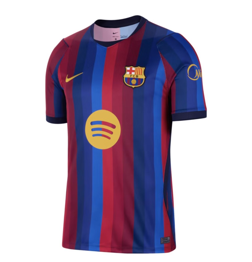 New  Barcelona jersey Home and away S-4XL   26 27 Barcelona soccer jersey 10-20 days. It will arrive in your country