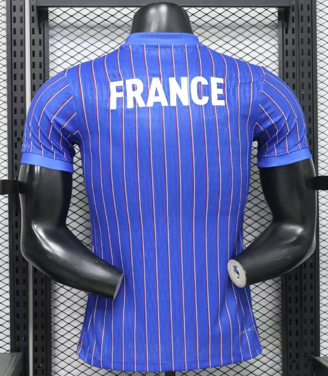 2026  2027 France Player edition  jersey  2026 World Cup National Team Home and away New adult  26 2027 France soccer jersey 10-20 days. It will arrive in your country