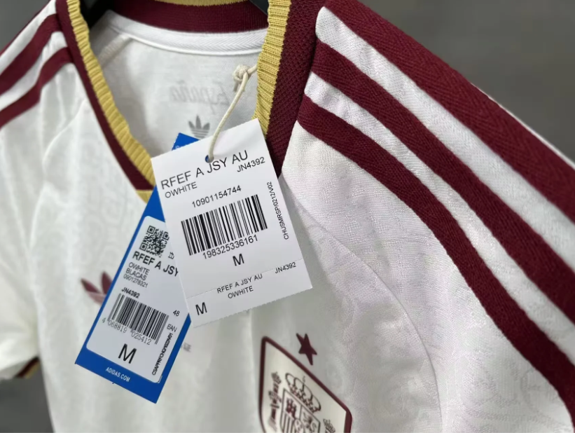2026 Spain Player edition  jersey  2026 World Cup National Team Home and away New adult  26 2027 Spain soccer jersey 10-20 days. It will arrive in your country