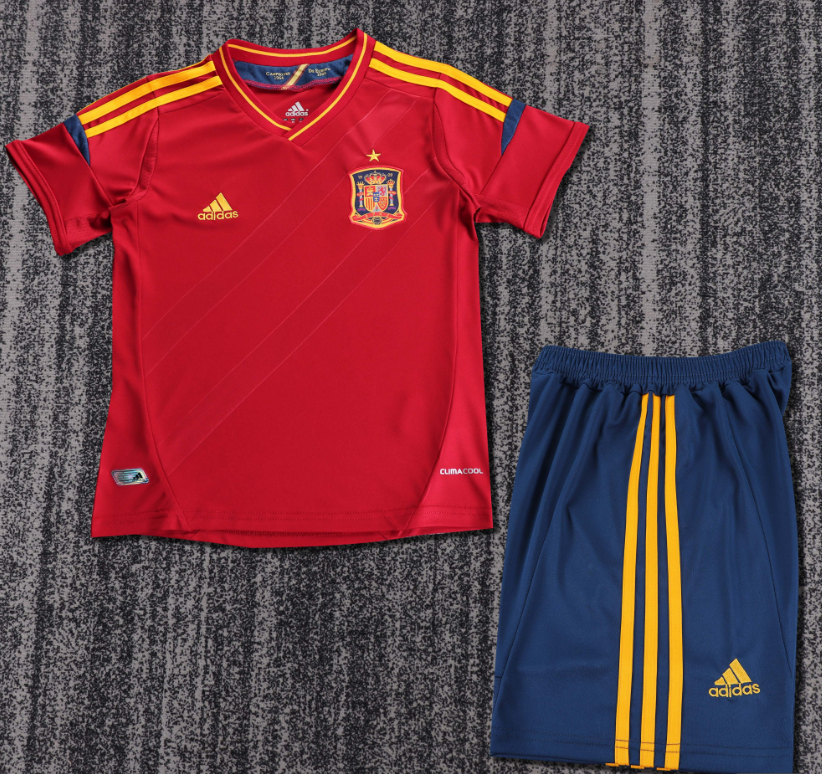kids kit Spain Retro jersey 25 26  Home and away New adult Retro  1996 1994/95  2010 1998 2012  2000  10/12 Spain soccer jersey 10-20 days. It will arrive in your country days. It will arrive in your country