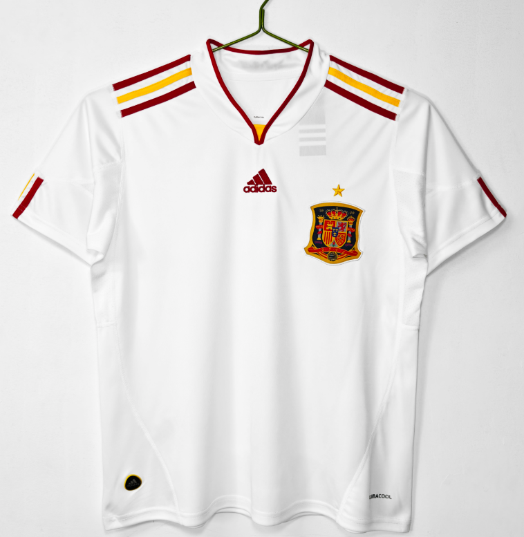 Spain Retro jersey 25 26  Home and away New adult Retro  1996 1994/95  2010 1998 2012 Spain soccer jersey 10-20 days. It will arrive in your country days. It will arrive in your country
