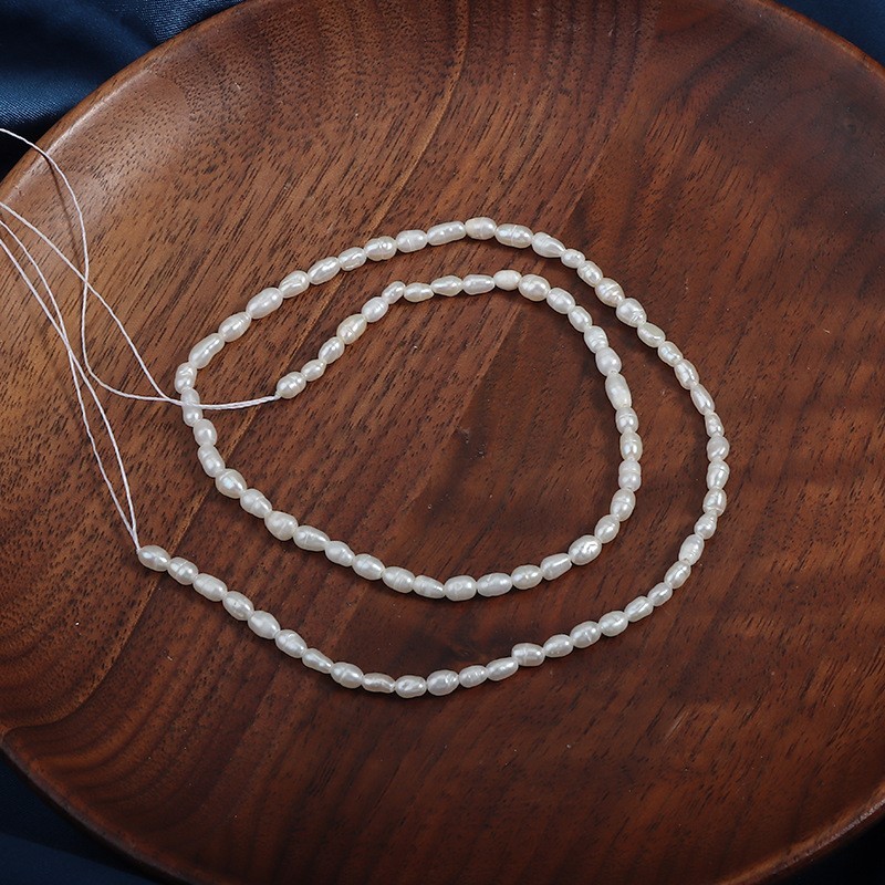 Natural Cultured White Freshwater Pearls Rice Beads Strands, with Screw Thread, Approx 2.5-3mm, 34-35m/strand