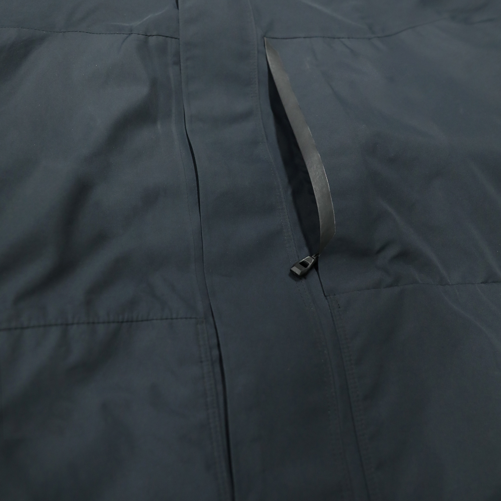 Vestes imperméables noires personnalisables pour la randonnée ou les vêtements décontractés