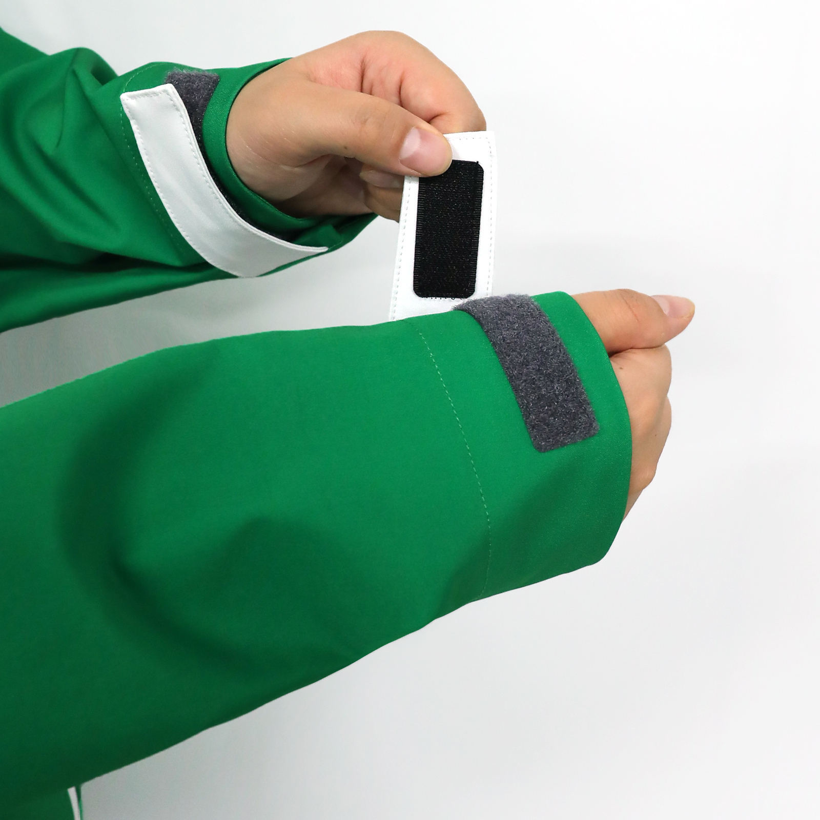 ODM Green and White Waterproof Sports Jacket By Yuelei Manufacture