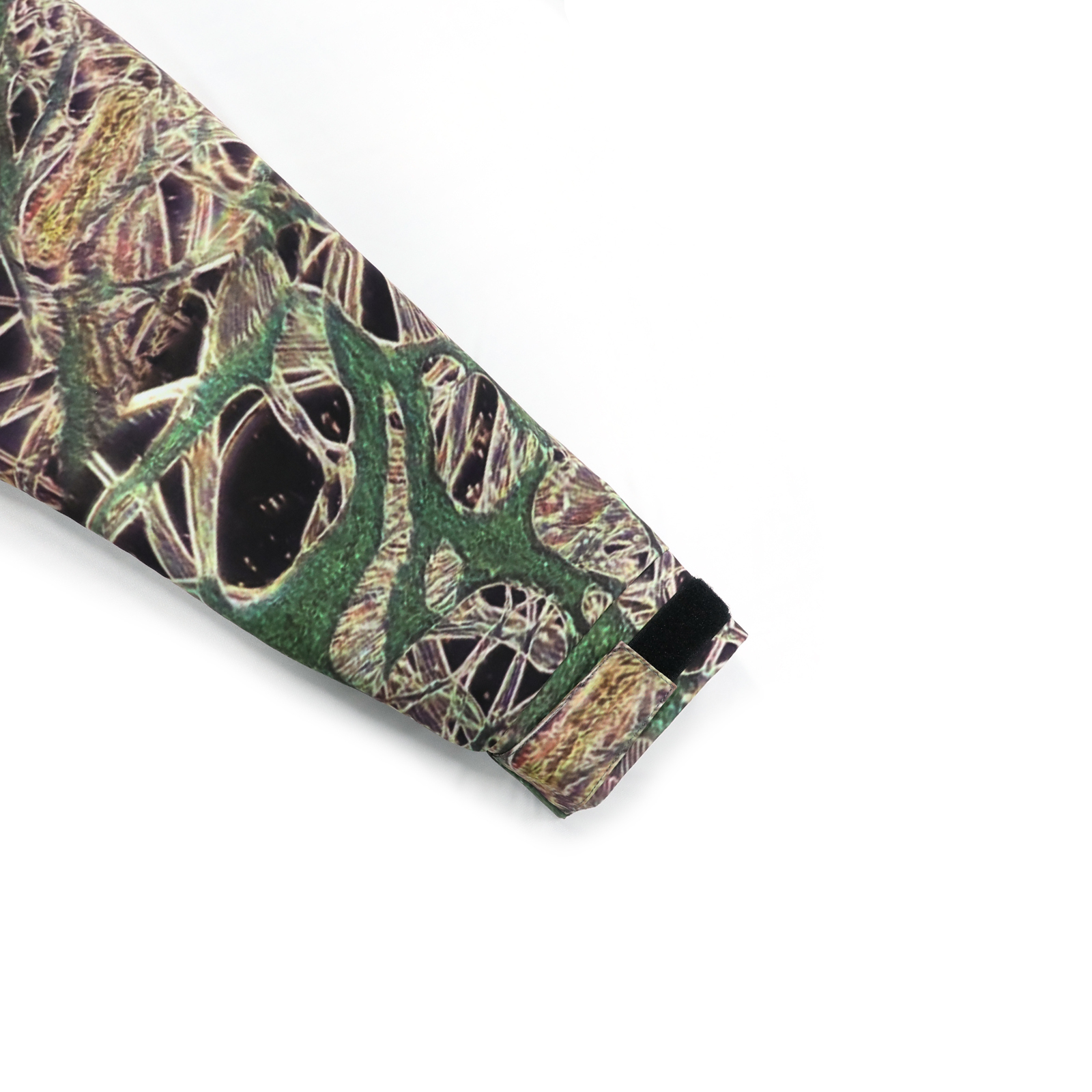 Jungle Expeditions and Hunting：Multi-Functional Camouflage Jacket