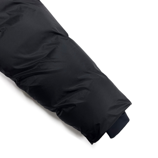 Hochwertige schwarze Pufferjacke im Großhandel von Yuelei