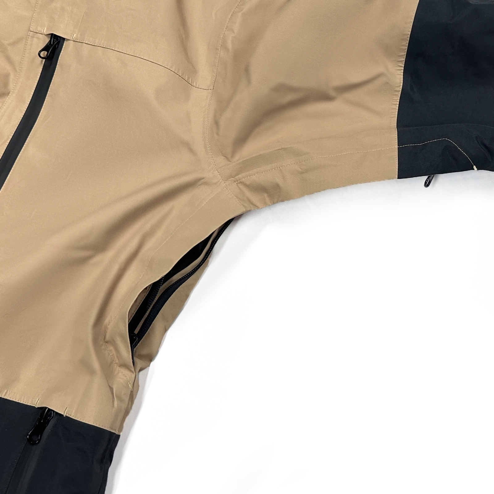 Yuelei Elite Rice & Black Skijacke: Europäisch-amerikanischer Stil Großhandel