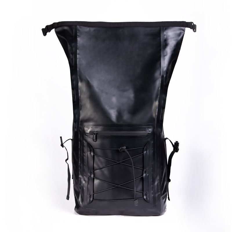 Sac à dos imperméable au design classique noir, parfait pour l'extérieur