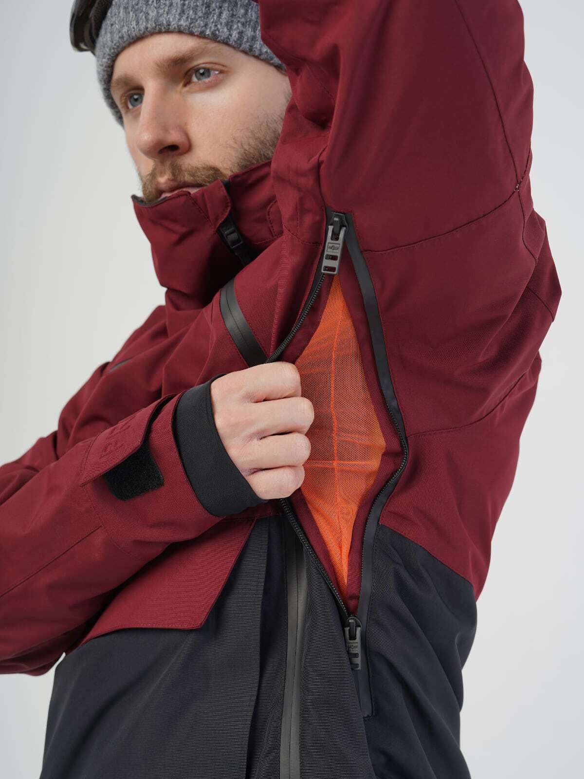 ski jacket with vent