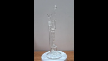 Glass Water Pipes---Dab Rigs
