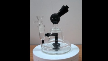 Glass Water Pipes---Dab Rigs