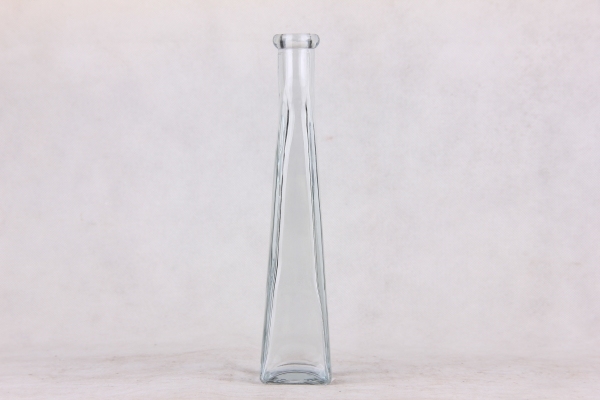 GLASS VASE