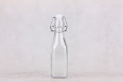 GLASS JAR /GLASS BOTTLE WITH CLIP
