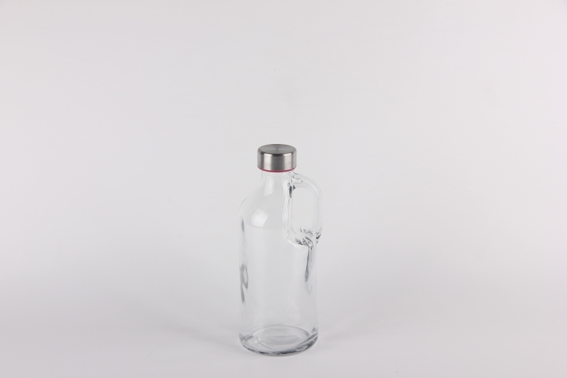 GLASS JAR /GLASS BOTTLE WITH METAL LID