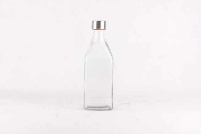 GLASS JAR /GLASS BOTTLE WITH METAL LID