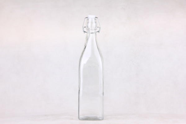 GLASS JAR /GLASS BOTTLE WITH CLIP