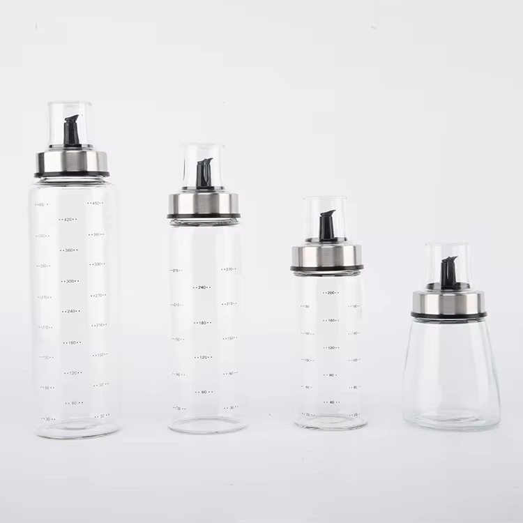Hot selling high quality different sizes borosilicate glass oil pot bottle