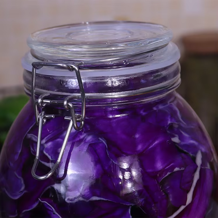 Eco-friendly  Factory Price Flip Top Lid storage glass jars Bottle With Metal Clip