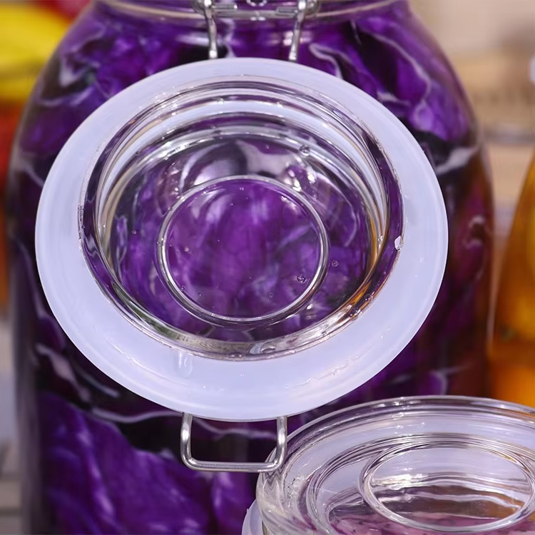 Wholesales Factory Price Flip Top Lid glass jar storage Bottle With Metal Clip