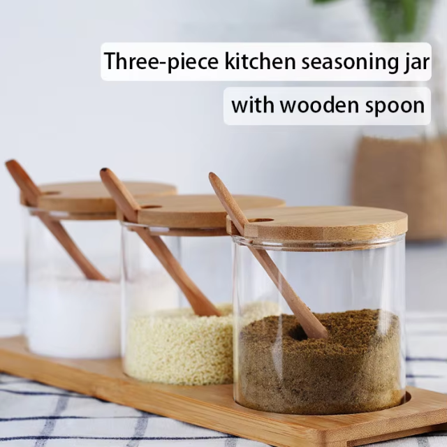 High quality eco-friendly feature borosilicate glass spice jar bottle with bamboo lid spoon