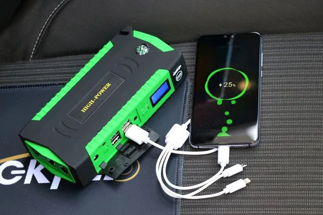GKFLY JS-19S High Power 18000mAh Starting Device 12V Car Jump Starter Power Bank Petrol Car Charger For Car Battery Booster