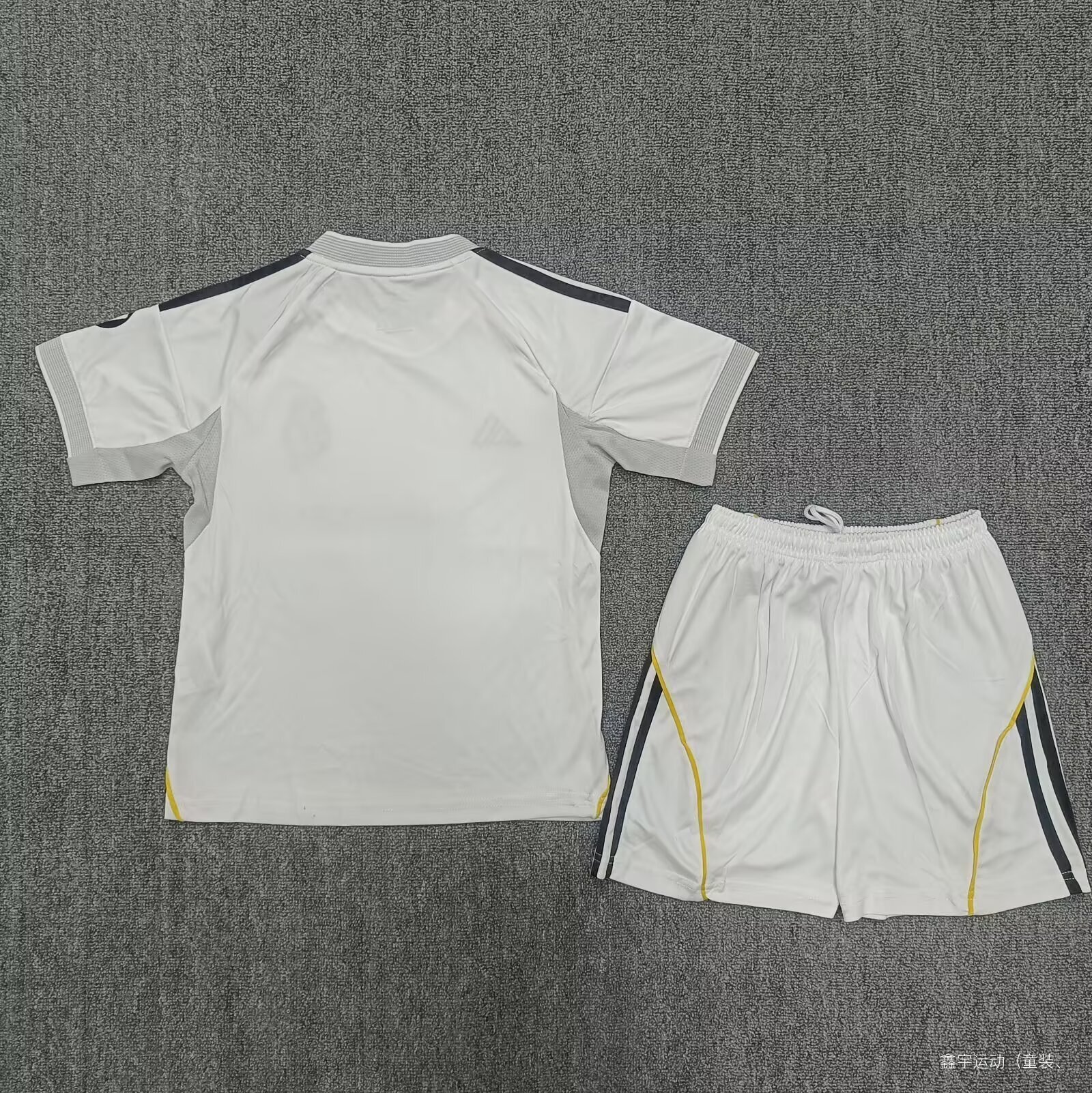 2025/26 Real Madrid Home Football Kit