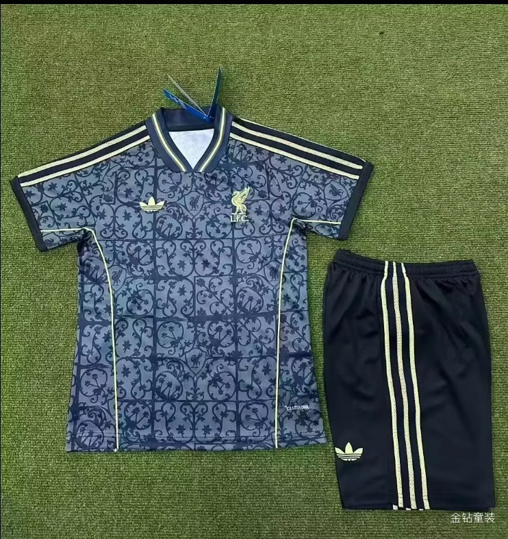 2026-27 Liverpool Retro Style Football Kit