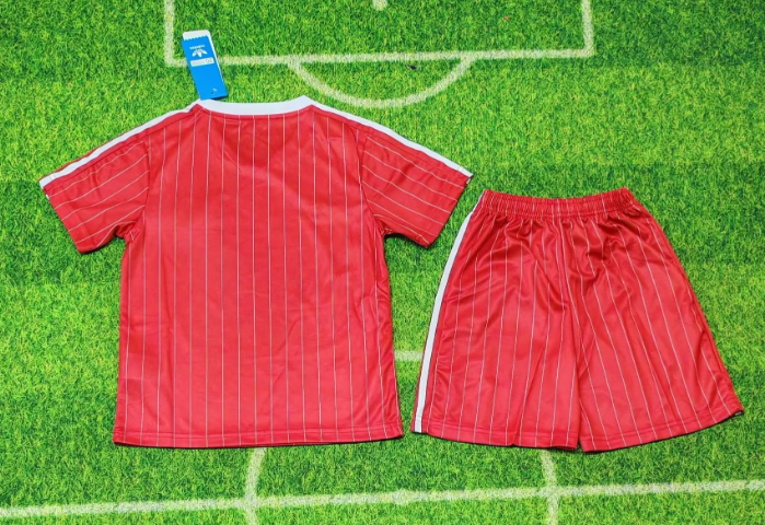 2026-27 Manchester United Retro version Football Kit