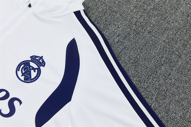 26/27 Real Madrid - White Tracksuits