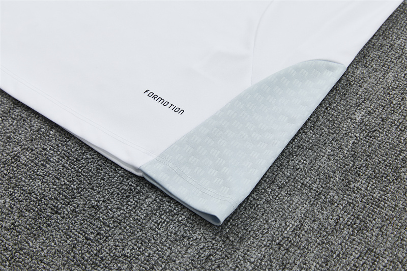 26/27 Real Madrid - White Tracksuits