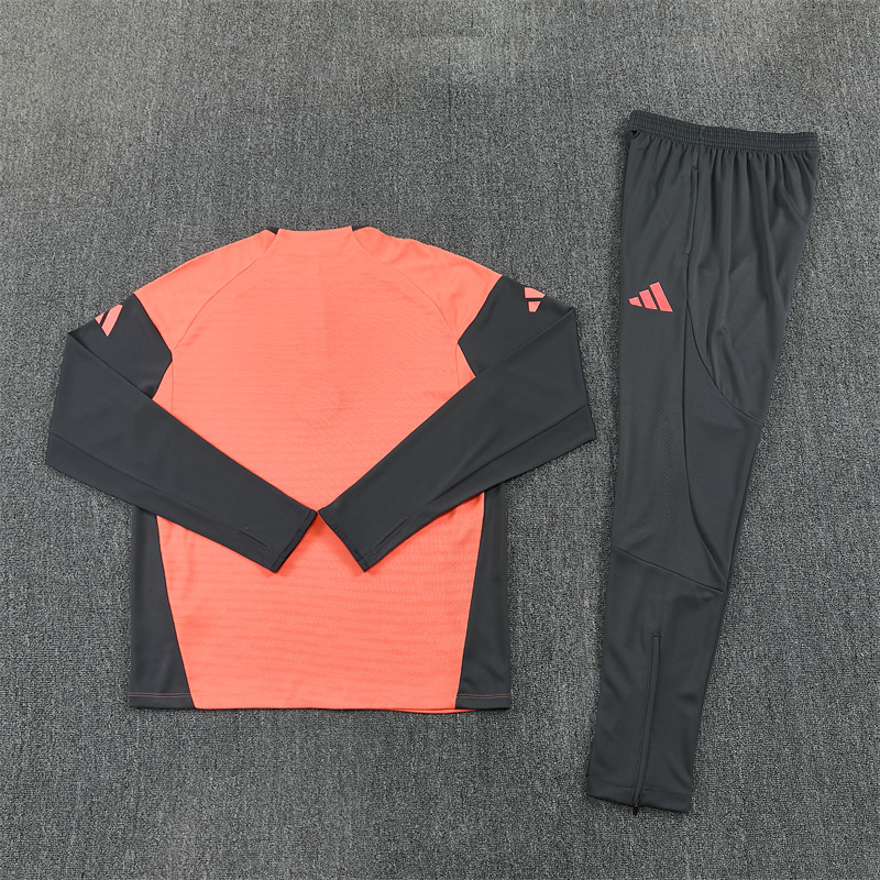 25/26 Bayern Munich Orange Tracksuits [Player Version]