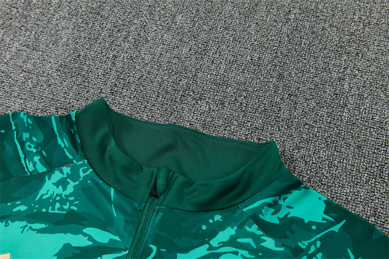 26/27 Real Madrid Green Tracksuits (Camouflage)