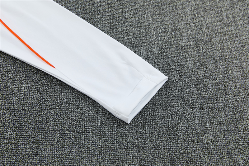 26/27 Netherlands - White Tracksuits