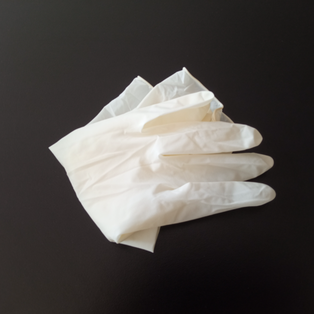 Disposable wound dressing pack