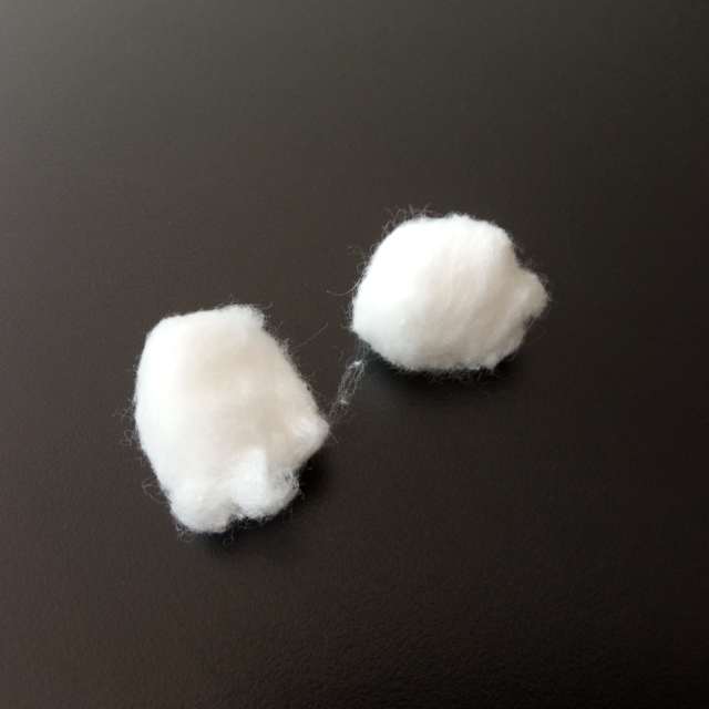 Disposable wound dressing pack