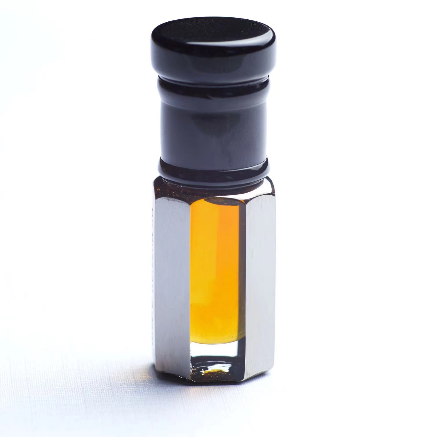 New Asia Oud Oil