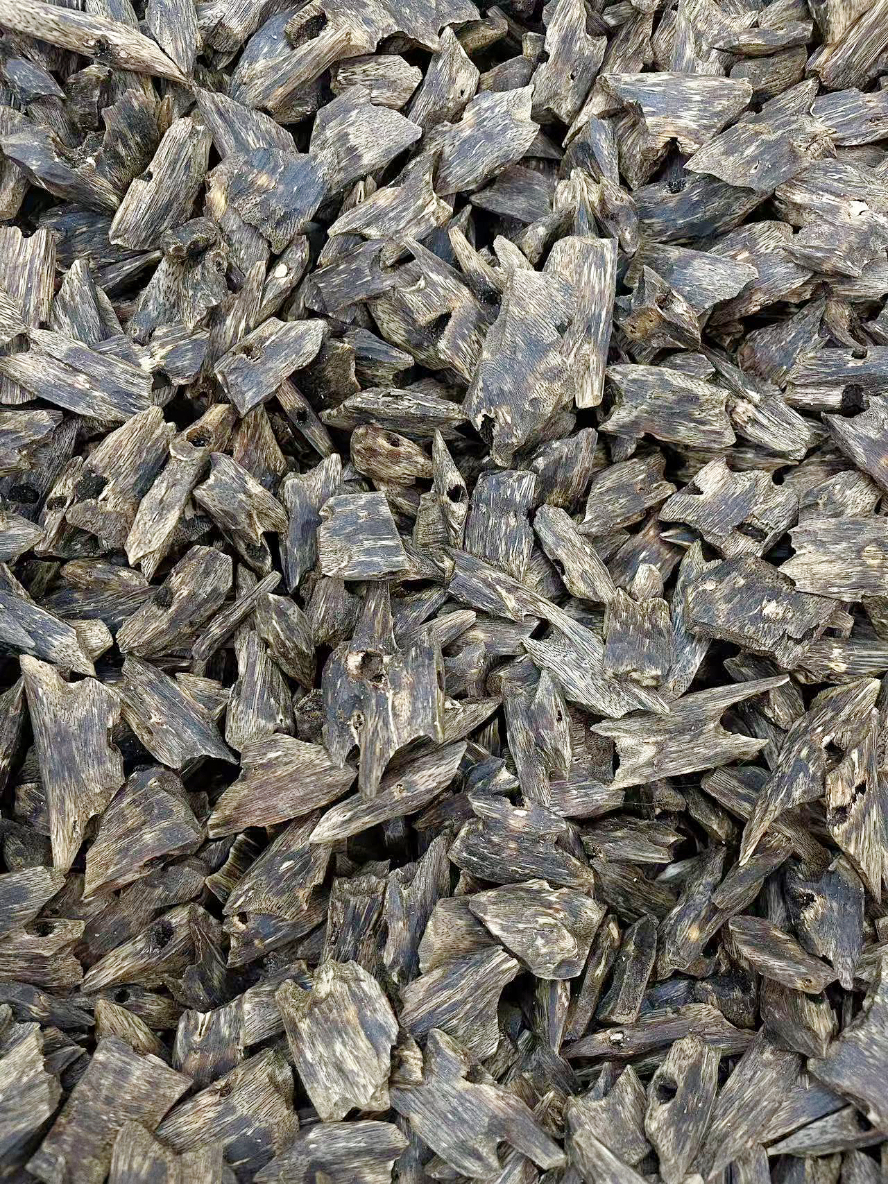 Al Majlis Bakhoor Natural Agarwood Oud Chips