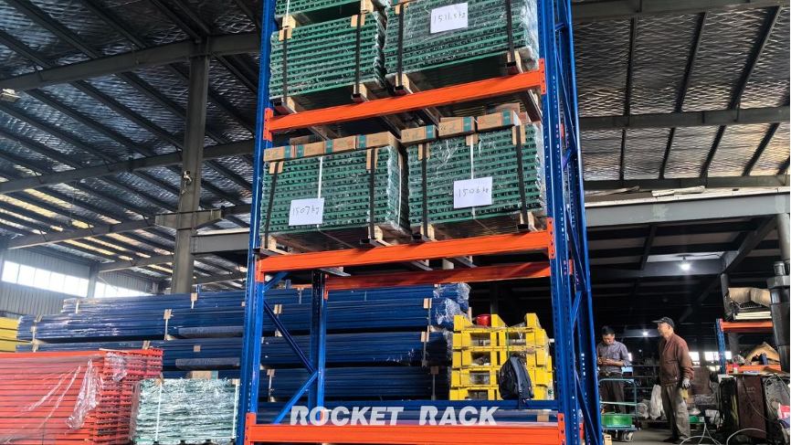 Sea Can Support Racking How Much Load Can an Industrial Rack Support? | Rocket Racking