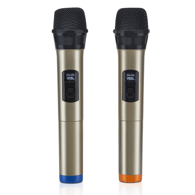Wireless handheld microphone