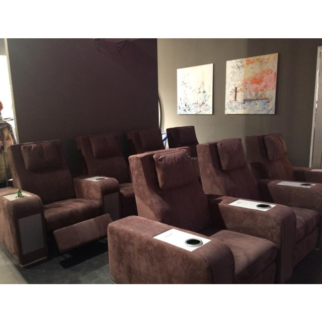 Contact surface cowhide four-seat and 3 middle console arc design video room private cinema sofa luxury, all-electric stretching function