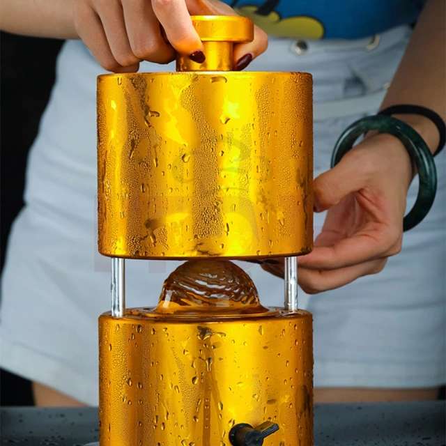 IT-IBPM13 Aluminum Whiskey Round Shape Diamond Mold Ice Ball Press Maker