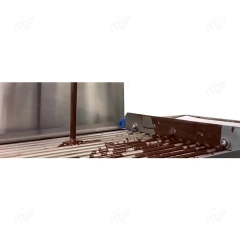 Easy To Operate Large Vibrating Table Commercial Melt Spread 15kg Chocolate Making Machine Continuous Temper Machine