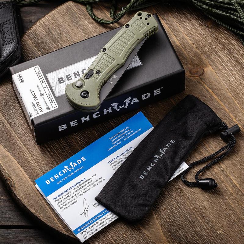 Benchmade 9070BK Claymore AUTO Folding Knife 3.81" CPM-D2 Drop Point Plain Blade, Grivory Handles 9070-1